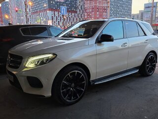 2015 Mercedes-Benz GLE 400 I (W166), белый, 4500000 рублей, вид 1