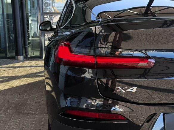 2019 BMW X4 30i II (G02), чёрный, 3800000 рублей - вид 12