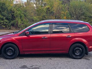 2008 Ford Focus II Рестайлинг, красный, 460000 рублей, вид 4