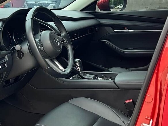 2023 Mazda 3 Axela IV (BP), пурпурный, 1650000 рублей - вид 9