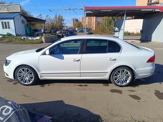 2014 Skoda Superb DSG II Рестайлинг, белый, 1250000 рублей, вид 4