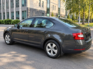 2017 Skoda Octavia III (A7) Рестайлинг, чёрный, 1950000 рублей, вид 5