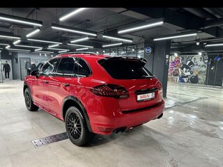 2013 Porsche Cayenne S II (958), красный, 2800000 рублей, вид 5