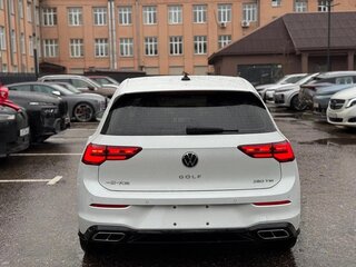2023 Volkswagen Golf VIII, белый, 1940000 рублей, вид 5