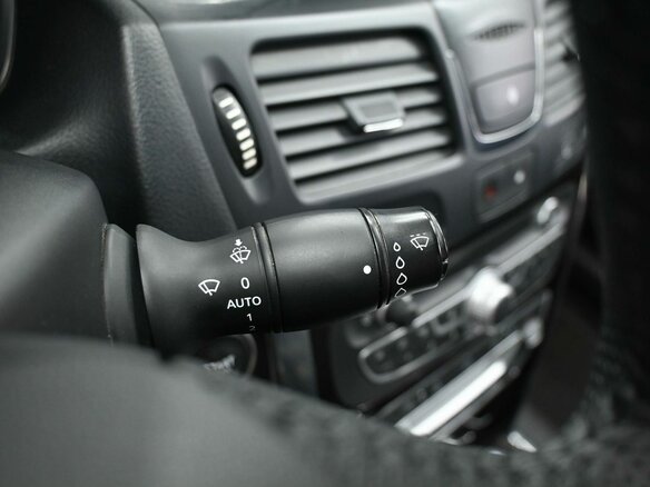 2010 Renault Latitude I, белый, 779900 рублей - вид 13
