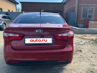 2014 Kia Rio 6-speed III, красный, 1050000 рублей, вид 4