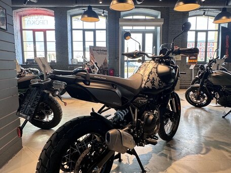 2026 Royal Enfield Himalayan, чёрный, 620000 рублей, вид 4