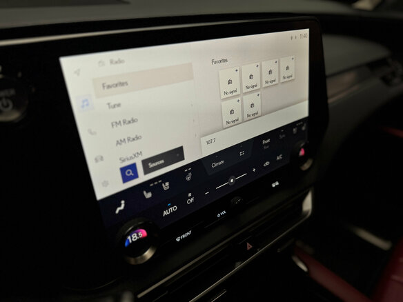 2023 Lexus RX 500h V, белый, 9800000 рублей - вид 18
