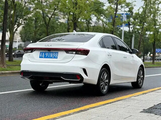 2023 Kia K3 II (China Market) Рестайлинг, белый, 1537300 рублей, вид 5