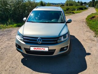 2015 Volkswagen Tiguan I Рестайлинг, серебристый, 1350000 рублей, вид 3