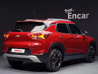 2023 Chevrolet TrailBlazer III, красный, 1172000 рублей, вид 2