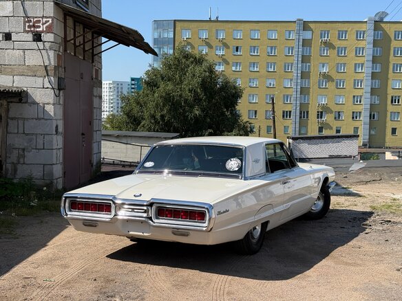 1965 Ford Thunderbird IV, бежевый, 6350000 рублей