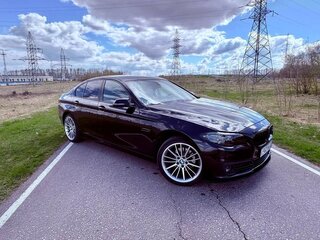 2013 BMW 5 серии 528i xDrive VI (F10/F11/F07) Рестайлинг, чёрный, 1900000 рублей, вид 1