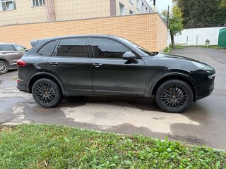 2017 Porsche Cayenne II Рестайлинг (958), чёрный, 3550000 рублей, вид 2
