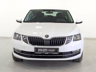 2019 Skoda Octavia III (A7) Рестайлинг, белый, 2325000 рублей, вид 2