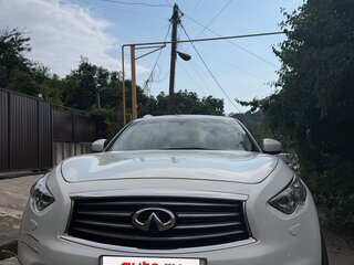 2011 Infiniti FX37 II (S51) Рестайлинг, белый, 1520000 рублей, вид 4