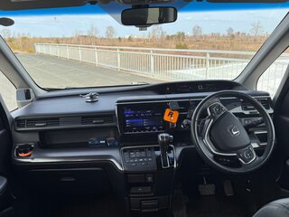 2020 Honda Stepwgn Spada V Рестайлинг, чёрный, 2600000 рублей, вид 4