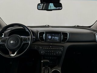 2018 Kia Sportage IV, белый, 2020000 рублей, вид 5