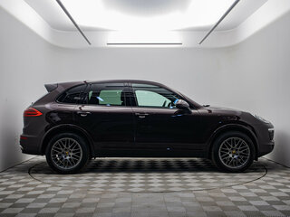 2017 Porsche Cayenne Diesel II Рестайлинг (958), коричневый, 4895000 рублей, вид 4