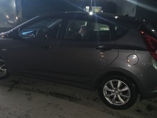 2016 Hyundai Solaris I Рестайлинг, серый, 985000 рублей, вид 3