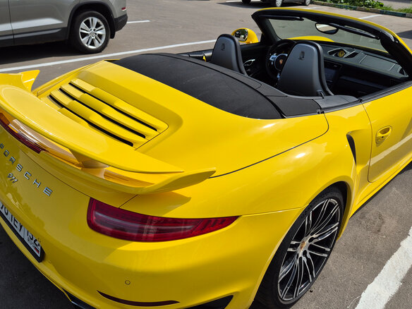 2015 Porsche 911 Turbo VII (991), жёлтый, 13900000 рублей - вид 5