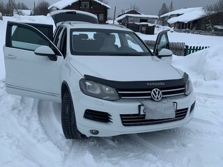 2013 Volkswagen Touareg II, белый, 2450000 рублей, вид 3