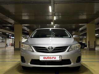 2013 Toyota Corolla X (E140, E150) Рестайлинг, серебристый, 1200000 рублей, вид 2