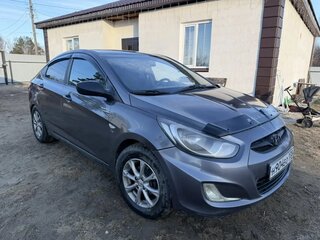 2012 Hyundai Solaris I, серый, 650000 рублей, вид 2