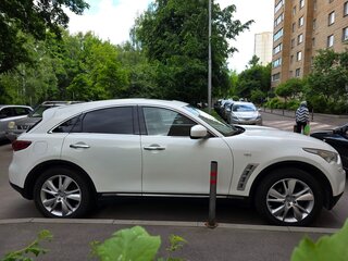 2008 Infiniti FX35 II (S51), белый, 1299000 рублей, вид 3