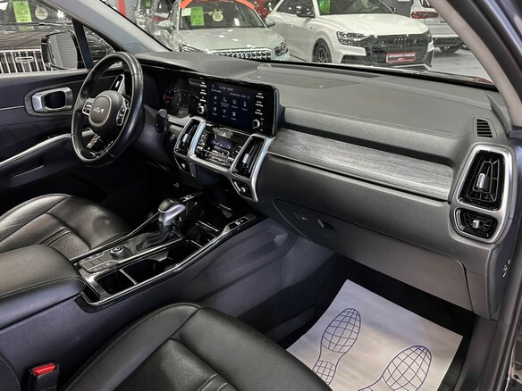 2022 Kia Sorento IV, серый, 3867000 рублей - вид 12