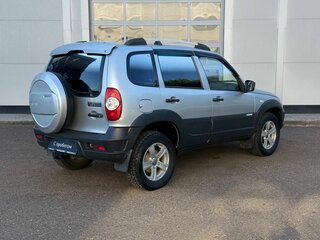 2012 Chevrolet Niva I Рестайлинг, серебристый, 461000 рублей, вид 5
