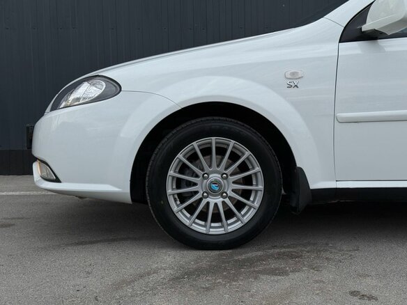 2014 Daewoo Gentra II, белый, 740000 рублей - вид 4