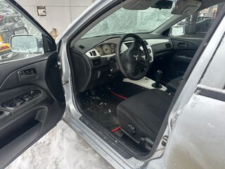 2006 Mitsubishi Lancer IX Рестайлинг, серебристый, 255000 рублей, вид 5