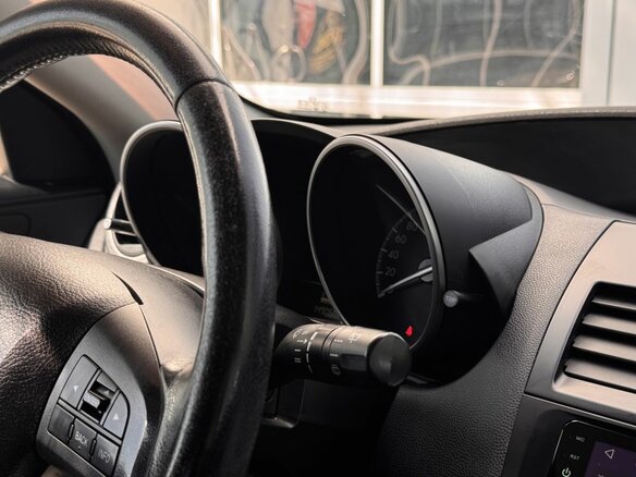 2011 Mazda 3 II (BL) Рестайлинг, серебристый, 1000000 рублей - вид 16