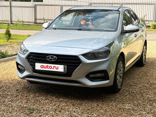2017 Hyundai Solaris II, серебристый, 1150000 рублей, вид 2