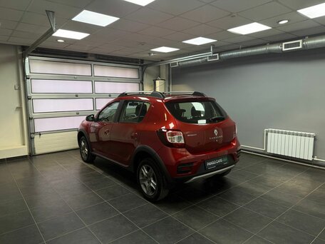 2019 Renault Sandero Stepway II Рестайлинг, красный, 1153000 рублей, вид 4