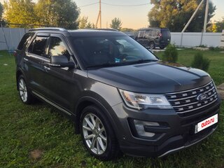 2017 Ford Explorer V Рестайлинг, серый, 2450000 рублей, вид 2