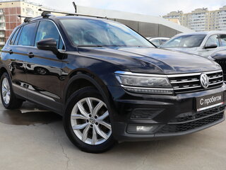 2018 Volkswagen Tiguan II, чёрный, 1899000 рублей, вид 1