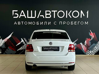 2016 Volkswagen Polo V Рестайлинг, белый, 1090000 рублей, вид 5