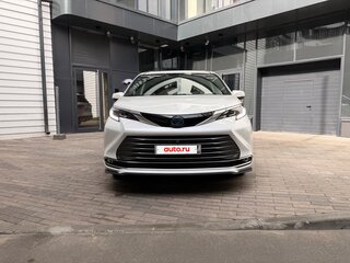 2022 Toyota Sienna IV, белый, 6100000 рублей, вид 5