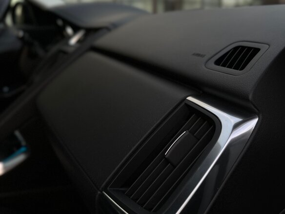 2018 Jaguar E-Pace I, белый, 3300000 рублей - вид 26