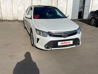 2016 Toyota Camry VII (XV50) Рестайлинг, белый, 1950000 рублей, вид 2