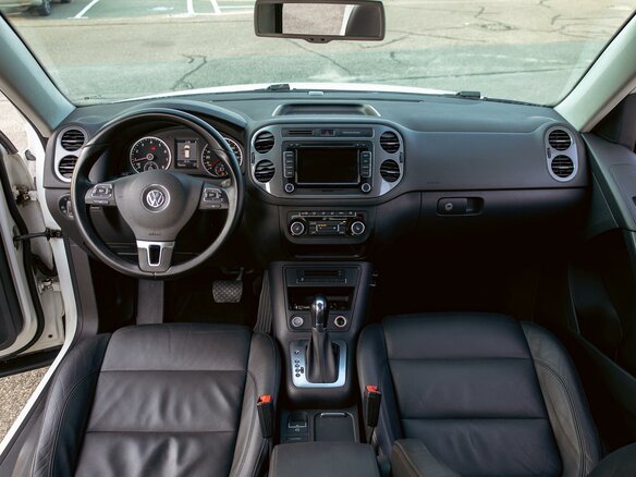 2013 Volkswagen Tiguan I Рестайлинг, белый, 1325000 рублей - вид 14