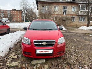 2010 Chevrolet Aveo I Рестайлинг, красный, 300000 рублей, вид 1