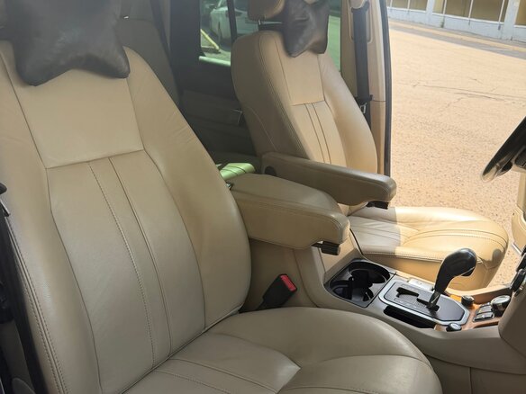 2010 Land Rover Discovery IV, чёрный - вид 15