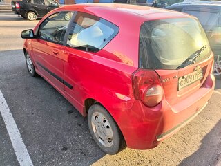 2010 Chevrolet Aveo I Рестайлинг, красный, 480000 рублей, вид 4