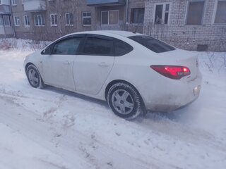 2012 Opel Astra J Рестайлинг, белый, 599999 рублей, вид 5