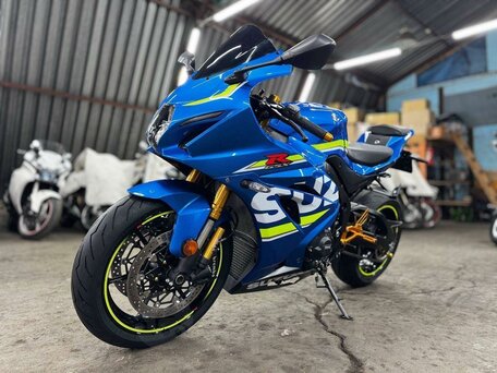 2017 Suzuki GSX-R 1000, синий, 1590000 рублей, вид 2