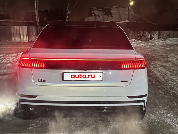 2020 Audi Q8 50 TDI I (4M), белый, 7700000 рублей - вид 6