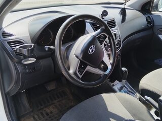 2014 Hyundai Solaris I Рестайлинг, белый, 490000 рублей, вид 5